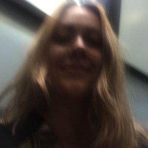 Meet your Posher, Débora